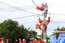 Bakti Tim Khusus PLN...