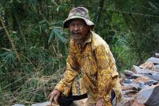 Semangat Aki Udin Bersama...