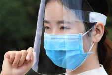 Pakai Face Shield Tanpa...
