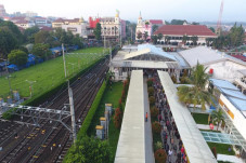 Tak Ada Antrean Mengular...