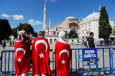 Turki akan Laporkan...