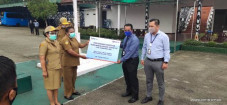 BRI Salurkan Bantuan...