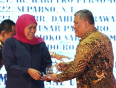 Kepala Bappeda Jatim...