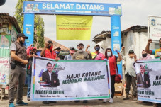 Pedagang Pasar Kedurus...