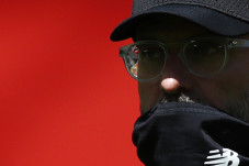 Man City Bebas dari...