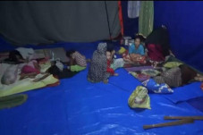 Banjir Meluas, Warga...