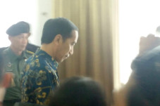 Jokowi Minta Pedagang...