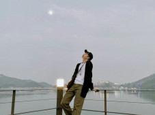 RM BTS Unggah Tulisan,...