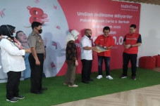 Sekolah Pakai Internet...