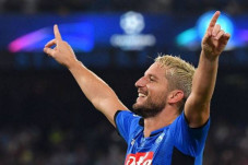 Striker Napoli Dries...