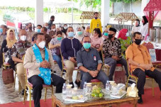 Bupati Pasangkayu Terima...
