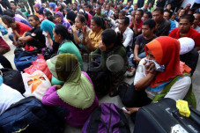 Kementerian Luar Negeri...