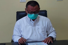 Lagi, Pasutri di Tebing...