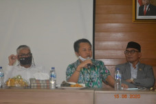 Jawab Keluhan Warga,...
