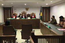 Perdamaian KCN dengan...