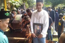 Yodi Hanya 8 Menit di...