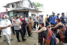 Kapolda Sumut Bantu...