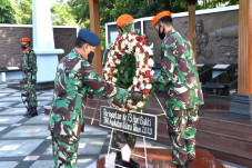 Hari Bakti ke 73, TNI...