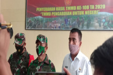 Danrem 041/Gamas Serahkan...