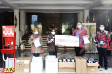 Unilever Salurkan 15.000...