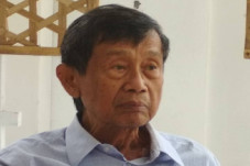 Ajip Rosidi, Sastrawan...