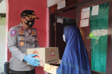 Bantu Keluarga Purnawirawan...