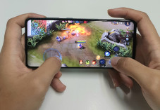 Pemain Esports SMP,...