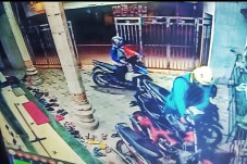 Astaga! Sejoli di Kota...