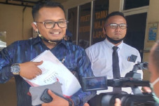 Polisi Tidak Tahan Oknum...