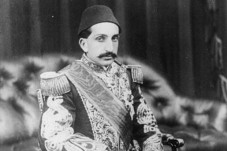 Ini Fatwa yang Lengserkan...