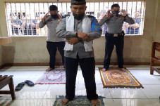 Polres Cimahi Bagikan...