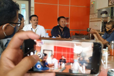 Edukasi Masyarakat,...