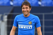 Hadapi Kutukan di Liga...