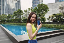 Oppo Reno4 Resmi Meluncur,...