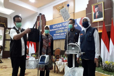 Dapat Bantuan Ventilator...