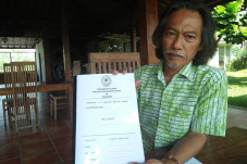 Pria Ini Pinjamkan Setifikat...