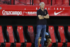 Liga Champion Bisa Menyelamatkan...