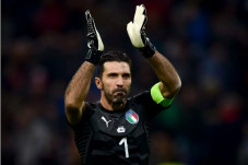 Buffon: Tersingkir di...