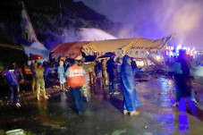 Pesawat Air India Expres...
