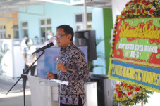Pengoperasian Laboratorium...