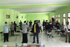 Perkuat Pesantren, Para...