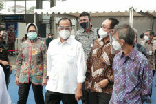 Groundbreaking Stasiun...