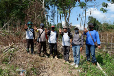 Terabas Alam, Camat...
