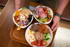 Perluas Jangkauan, SaladStop!...