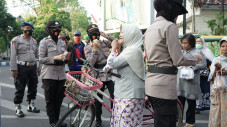 Ajak Masyarakat Bermasker,...