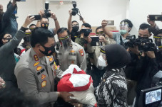 Kemensos Bagikan 4.000...