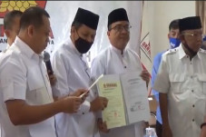Berstatus Tersangka,...