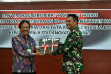 KSAD Terima Sertifikat...