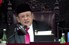 Cakep, Ini Pantun Bamsoet...