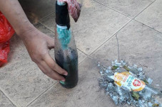 Bawa Bom Molotov saat...